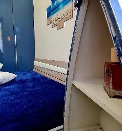 Apartment Il Vesuvio Blue *